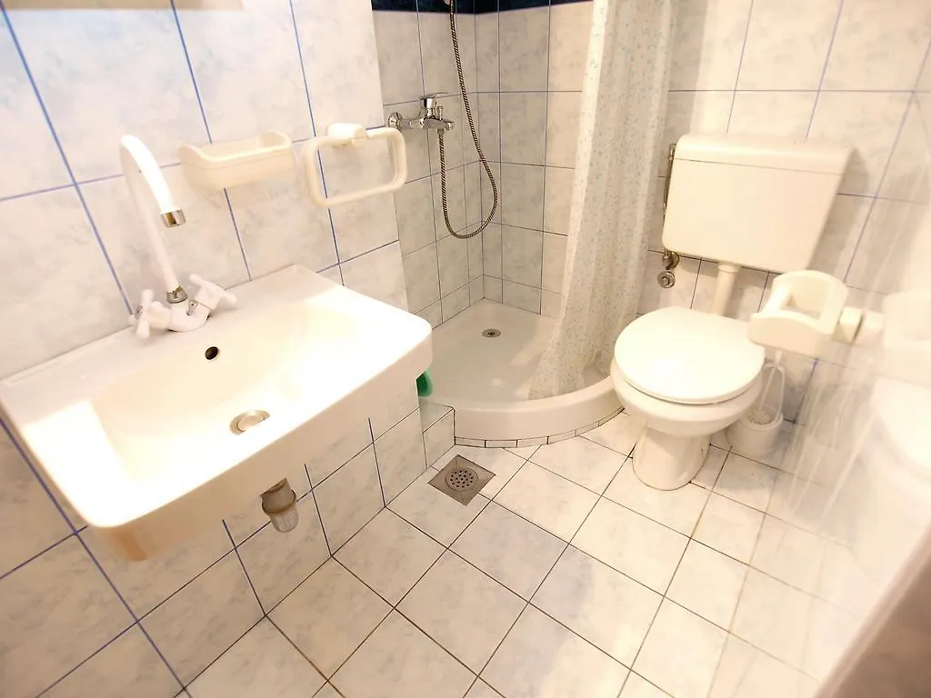 Apartments Radmila 977 Medulin