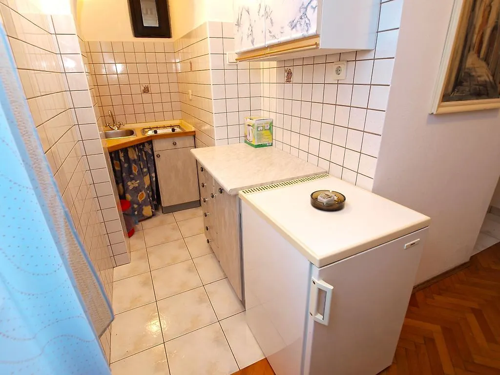 Apartments Radmila 977 Medulin